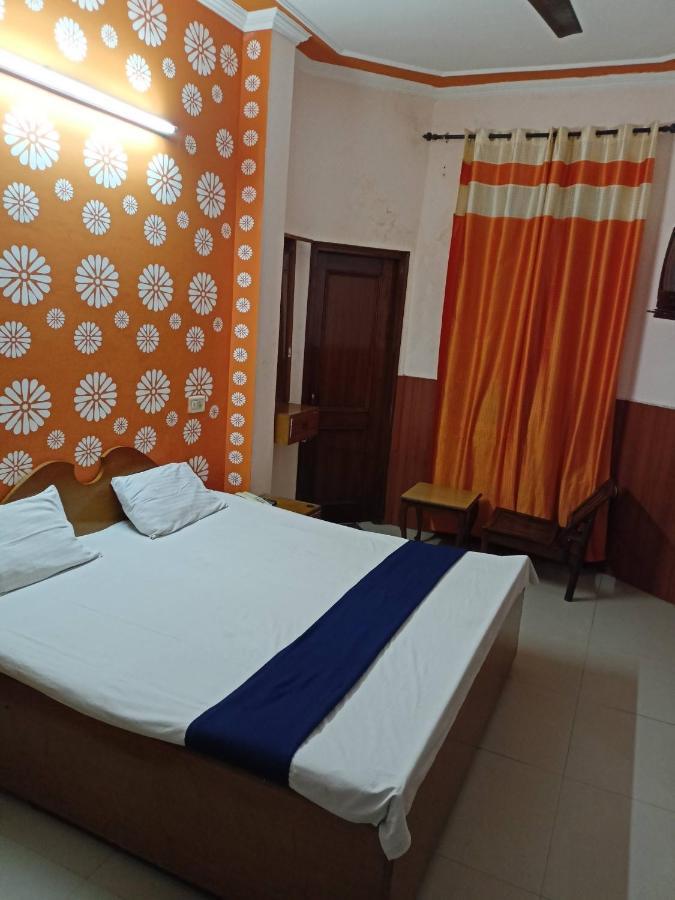 Sunrise Hotel Jalandhar Buitenkant foto