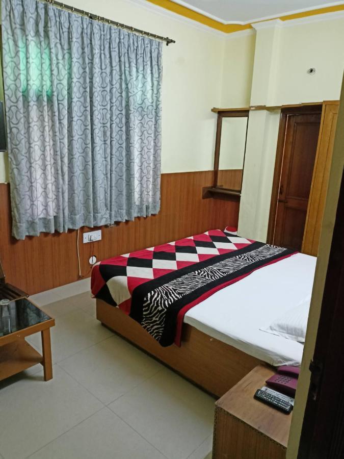 Sunrise Hotel Jalandhar Buitenkant foto